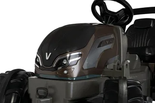 rollyFarmtrac Premium Valtra – 700271 från Rolly Toys – miljöbild 3 av 4