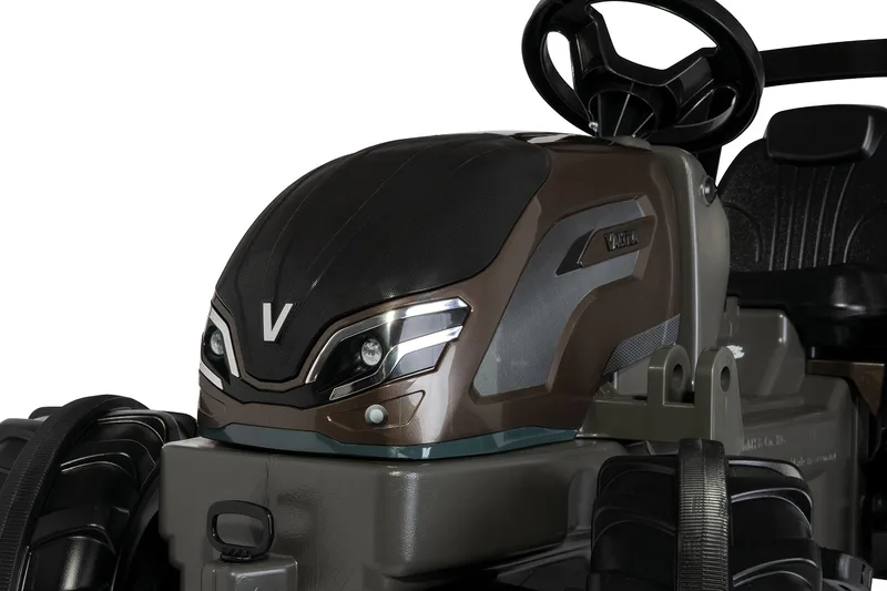 rollyFarmtrac Premium Valtra – 700271 från Rolly Toys – miljöbild 3 av 4