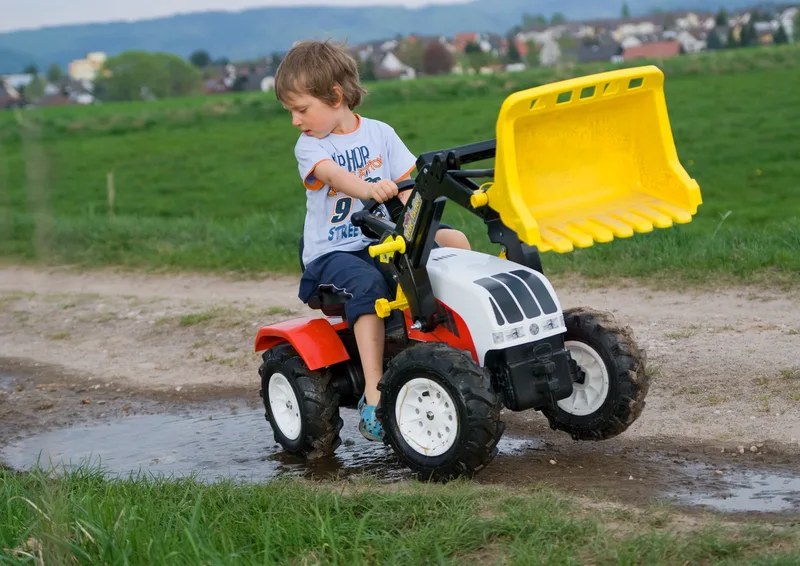 rollyFarmtrac Steyr 6240 CVT – 046331 by Rolly Toys – interior photo 2 of 3