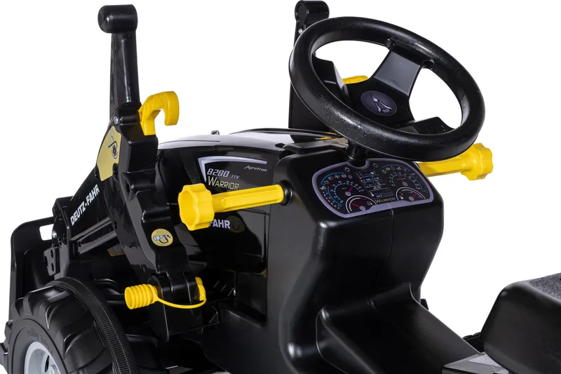 rollyFarmtrac Premium II DEUTZ- FAHR 8280 TTV Warrior – 730148 by Rolly Toys – interior photo 4 of 4