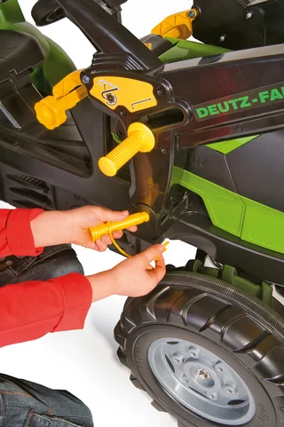 rollyFarmtrac DEUTZ-FAHR Agrotron 7250 TTV – 710034 by Rolly Toys – interior photo 3 of 4