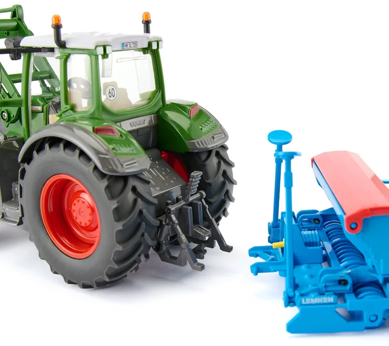 siku Fendt 728 Vario Set with Front Loader – 3298 · 1:32 de Siku – photo d’ambiance 3 sur 4