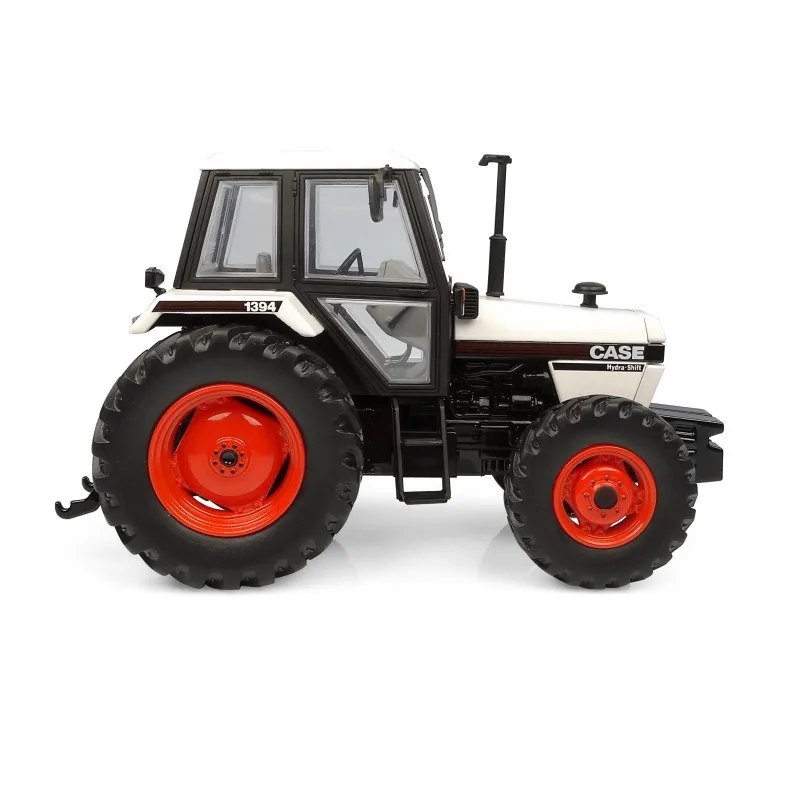 Case IH 1394WD tractor 1:32 by Universal Hobbies – product photo