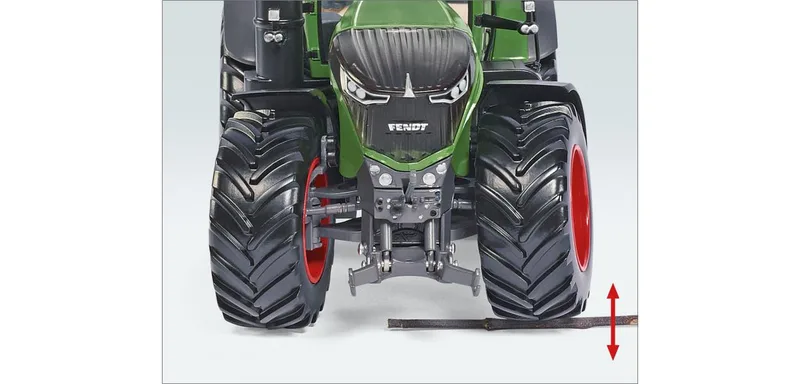Fendt 1050 Vario with dual wheels – 077830 · 1:32 by Wiking – interior photo 2 of 3