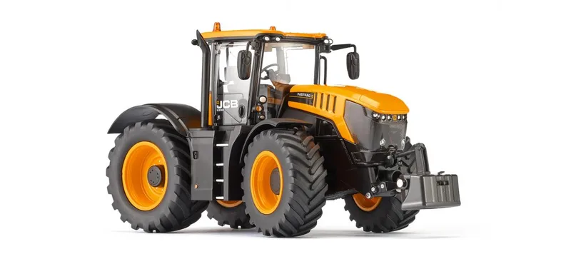JCB Fastrac 8330 – 077848 · 1:32 by Wiking – product photo 1 of 4