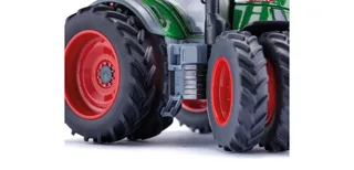 Fendt Vario 726 Row crop tires – 077872 · 1:32 by Wiking – product photo 3 of 4