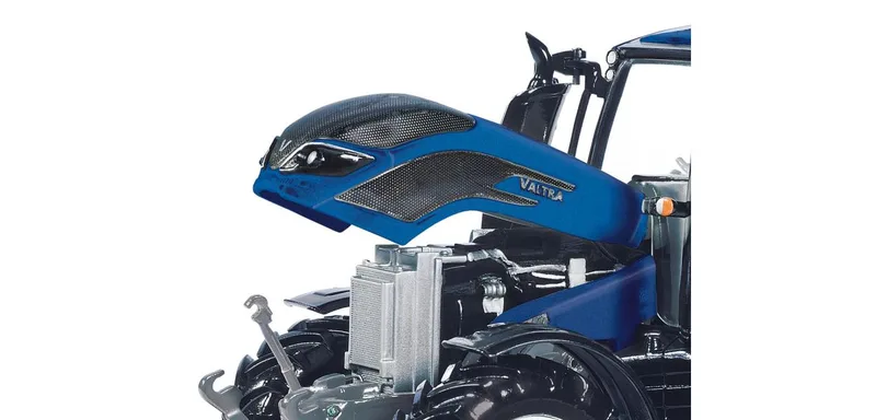 Valtra T214 – 077814 · 1:32 by Wiking – product photo 3 of 4