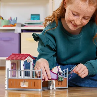 42368 Horse stall with Lusitano mare fra Schleich – miljøbillede 2 af 4